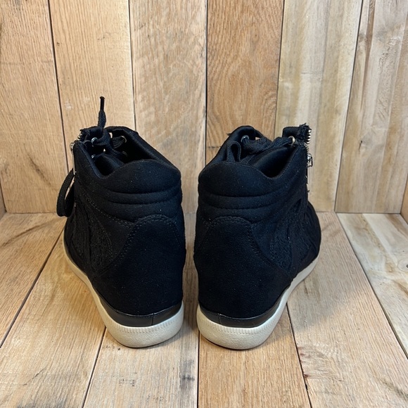 Women's Aeropostale Fashion Sneakers - Picture 4 of 8